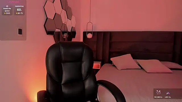 ViolettHansson live sex cam