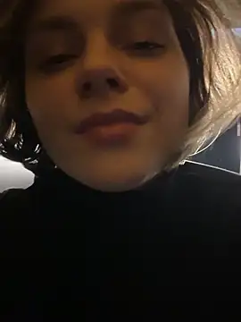 ValenciaShock live sex cam