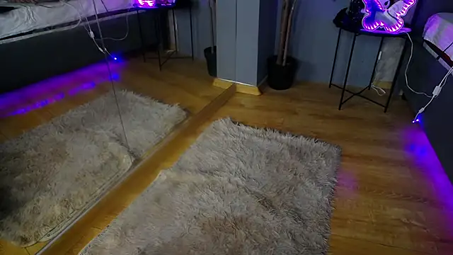 ScarlettJakobs live sex cam