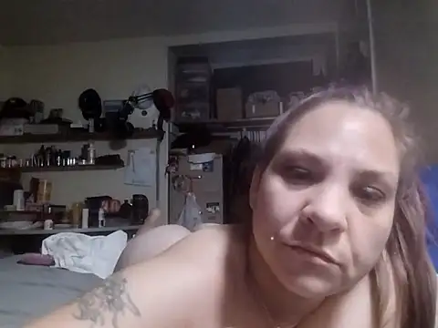 BrattyGirl2424's cam snapshot