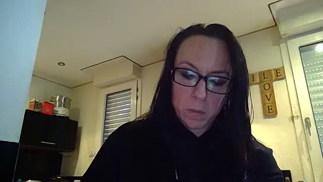 FITGIRL-MAEVA live sex cam