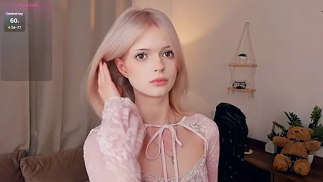 LaureMestler live sex cam