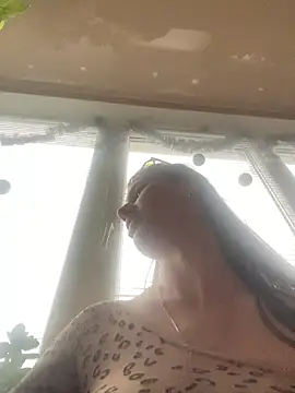 Flossy_Vettie's cam snapshot