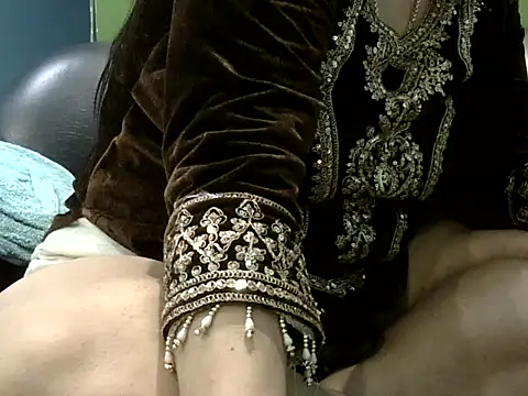 Housewife12's cam snapshot