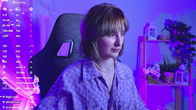 LuxRayi's cam snapshot