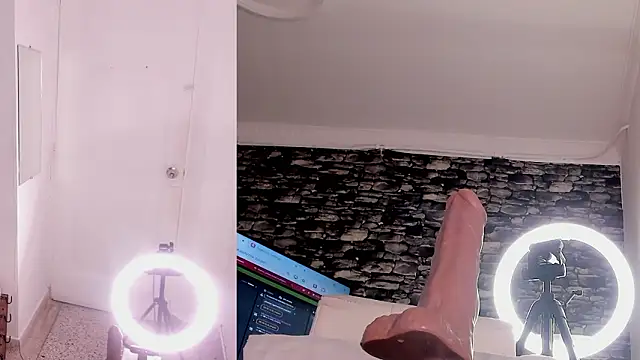 zoe_backer's cam snapshot