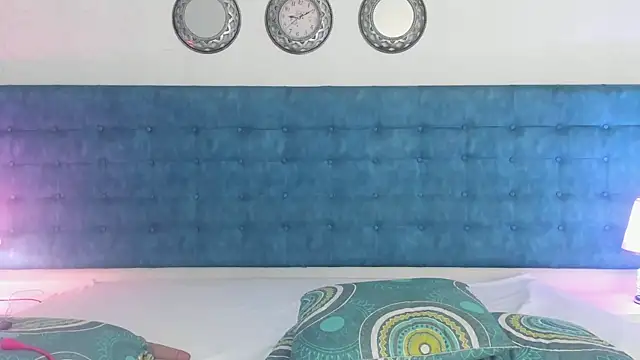 LexiCriimson live sex cam