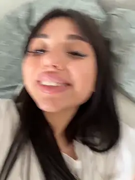 SilkyMira's cam snapshot