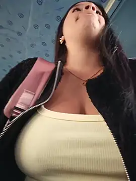 Layla-daring live sex cam