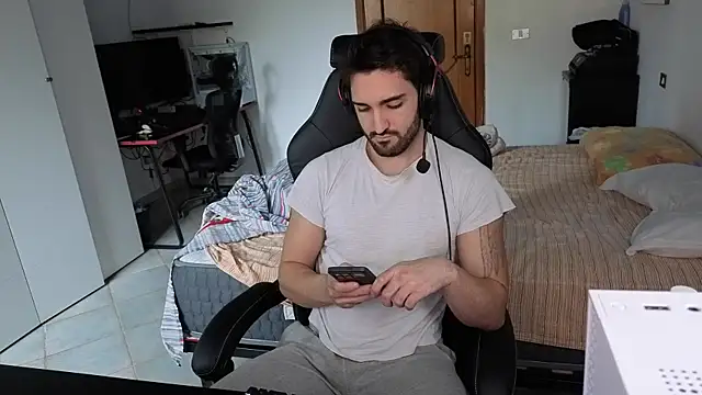 Al3xox02 live sex cam