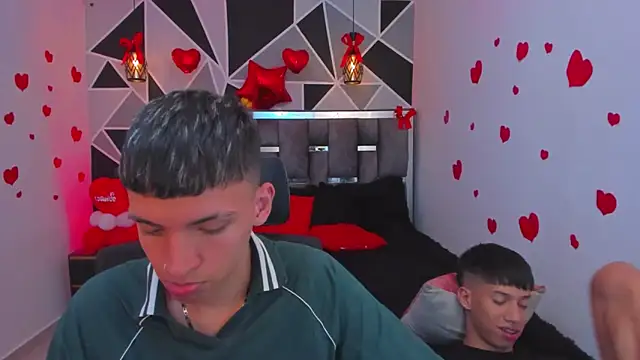 Juan_Nd_Steven live sex cam