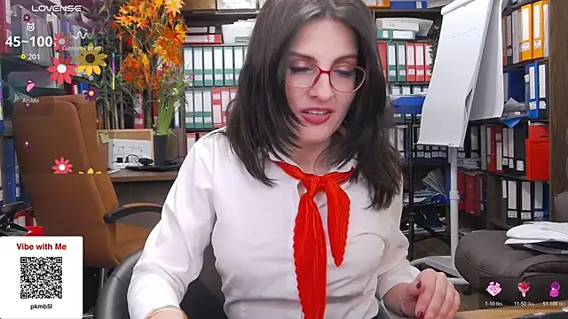 classyladyrellax live sex cam