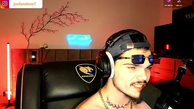 JordanShow live sex cam