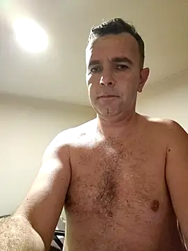 saladinbakiz's cam snapshot