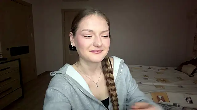 Milayouknow's cam snapshot