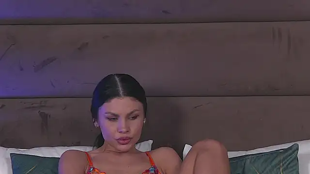 SelenaKys's cam snapshot