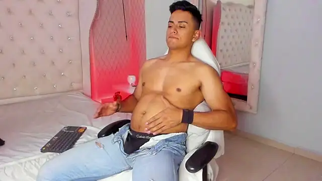 Lucii_fer_ live sex cam