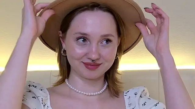 CandiceKingzzz's cam snapshot