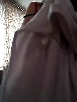 KattyLuuu's cam snapshot