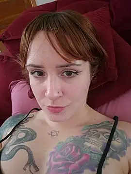 Ahrya_'s cam snapshot