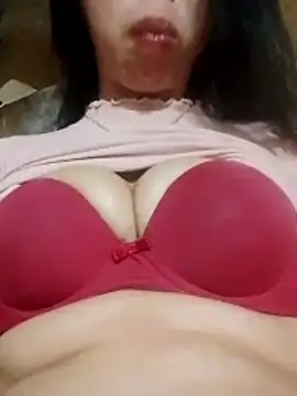 TRIEUTRIEU20's cam snapshot