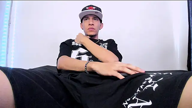 Samuel_Suarez live sex cam