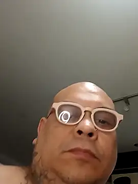 coralu2215 live sex cam