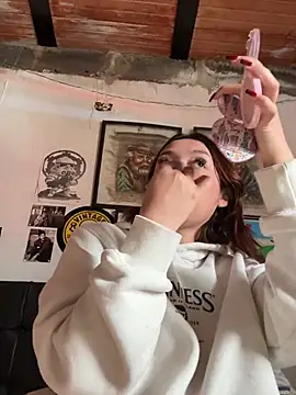 Charlotte_Mason's cam snapshot