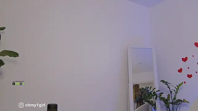 Fallinlove1's cam snapshot