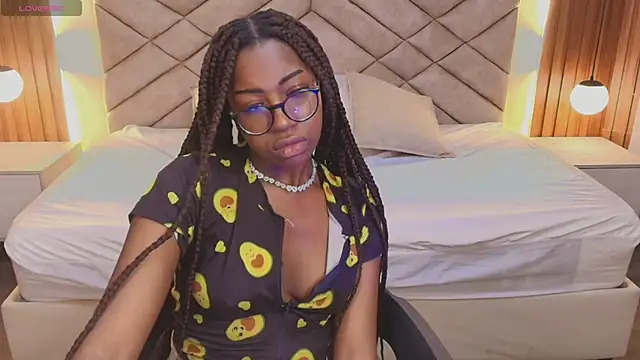 Raquel_jones live sex cam