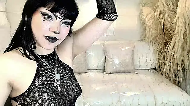 vampkitty_r live sex cam
