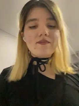 Cherry___Blossom live sex cam