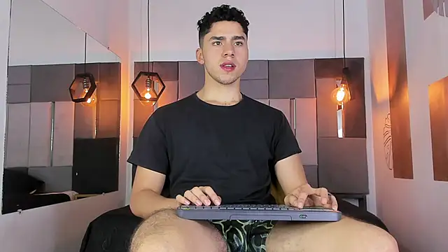 LiamNovak live sex cam