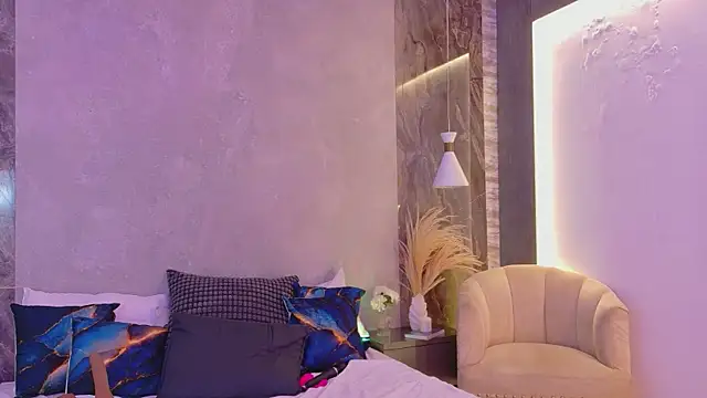 Hannah-Prada's cam snapshot