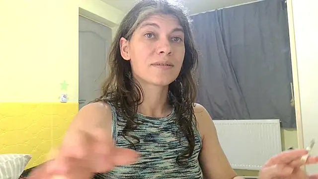 MercyLove live sex cam