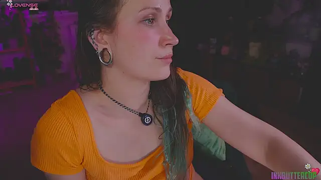 Inkbuttercup's cam snapshot