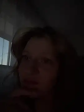 MaryHiggins live sex cam