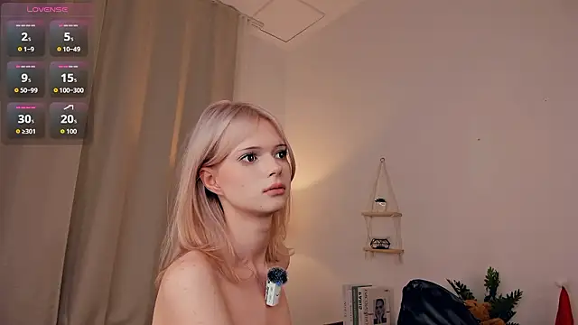 LaureMestler's cam snapshot