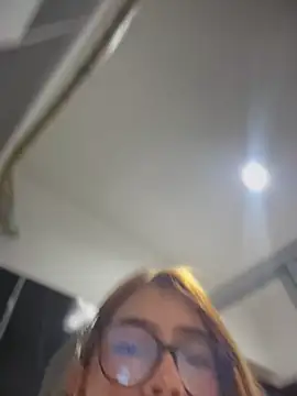 sara_calderon's cam snapshot