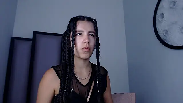 Lucy-23's cam snapshot