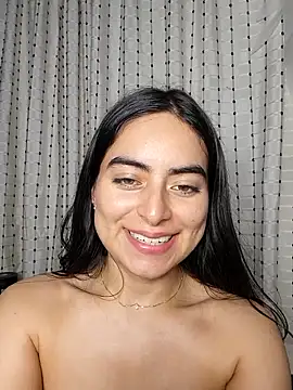 saasha_Petit live sex cam