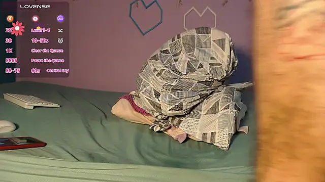 Dante_Bear_'s cam snapshot