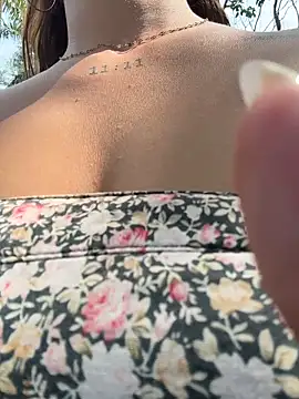 roxyrougee live sex cam