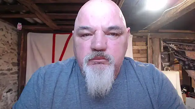 Newfiesausage1972 live sex cam