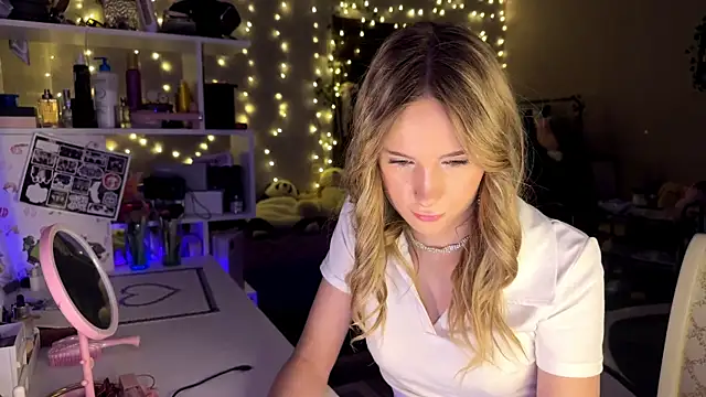 amily_sunray's cam snapshot