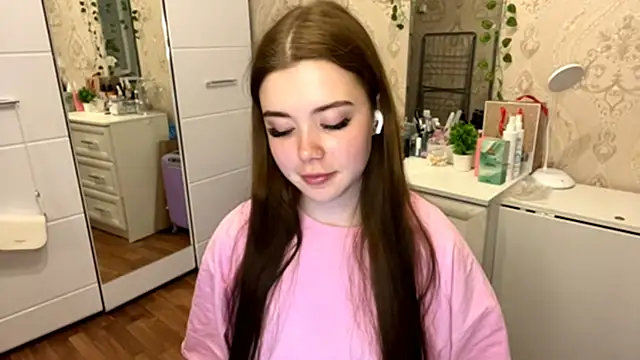 ArnaGrace's cam snapshot