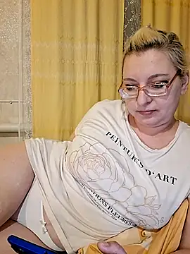 VikaKing live sex cam