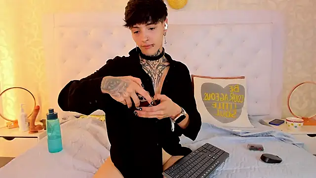 b3k_afrodict's cam snapshot