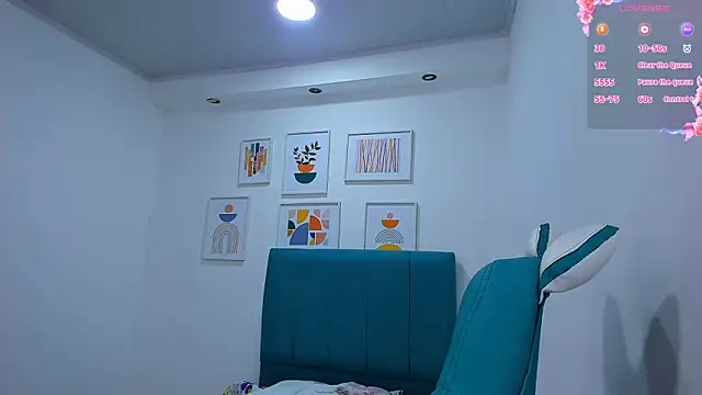 milk_candy18's cam snapshot