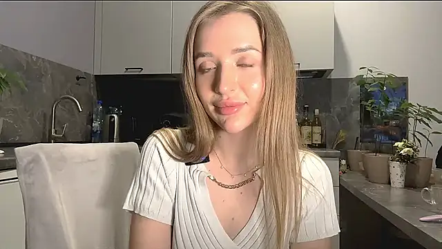 BeaCazin live sex cam